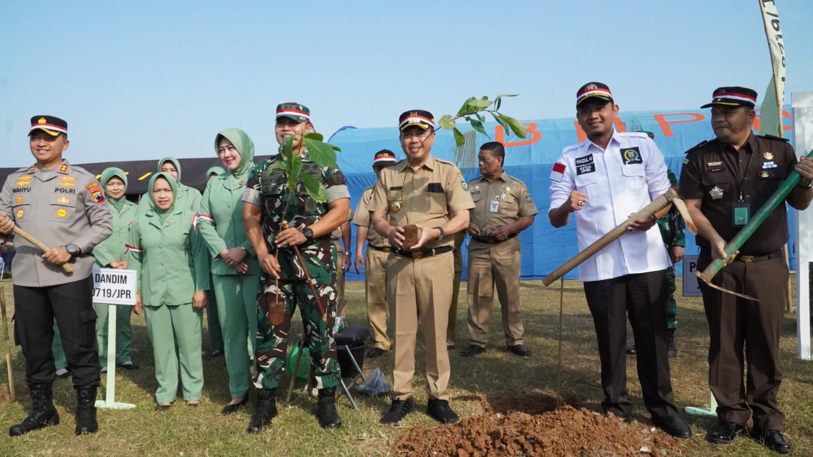 Sambut HUT ke-78 RI, Forkopimda Jepara Tanam 500 Pohon Secara Serentak