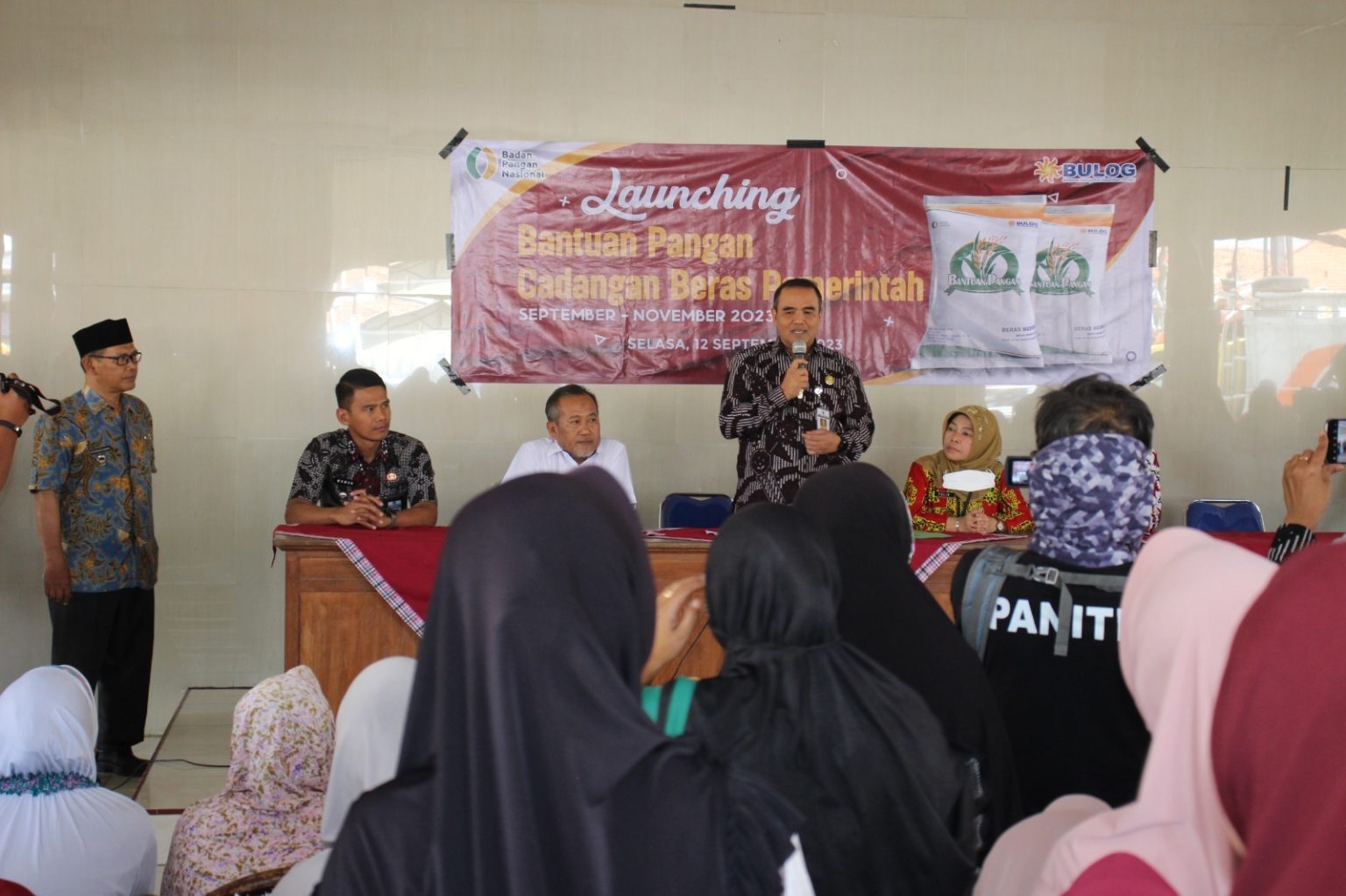 Brebes Distribusikan Bantuan Pangan Cadangan bagi Ratusan Ribu KPM