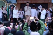 Haul Mbah Hisyam, Warga Rela Kehujanan Demi Bertemu Ganjar