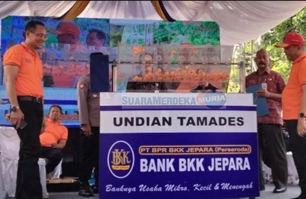 Gebyar Undian Tamades 2023, Nasabah BPR BKK Cabang Mayong Dapat Hadiah Mobil