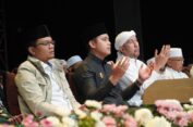 Hadiri Kendal Bersholawat, Ini yang Disampaikan Bupati Dico