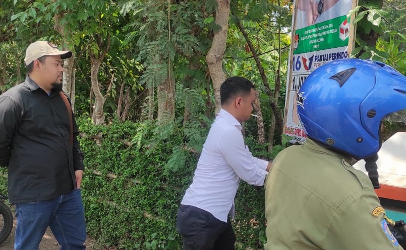 Curi Start Kampanye, Ratusan Gambar Caleg Diturunkan