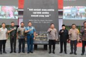 Hadiri Peresmian Monumen Hoegeng, Pj Gubernur : Sosok Pemimpin dan Polisi yang Berintegritas Tinggi
