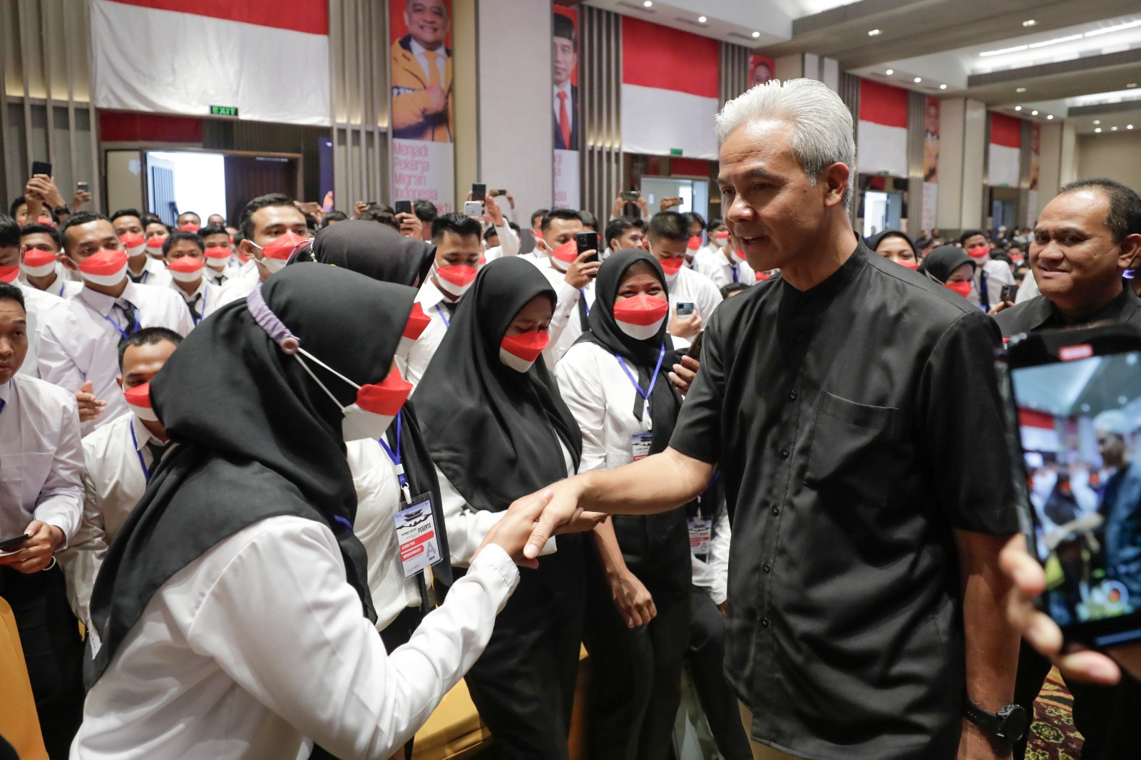 Senangnya 1500 Pekerja Migran Ketemu Ganjar
