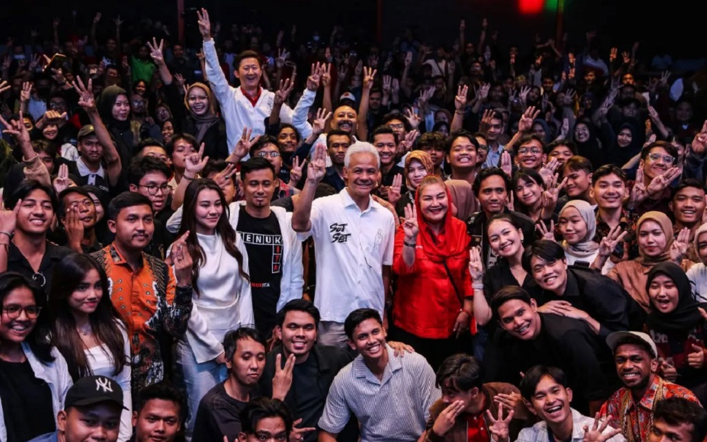 Masuki Hari ke-36, Ganjar Kampanye ke Pabrik Mainan, Mahfud Ziarah Bung Hatta