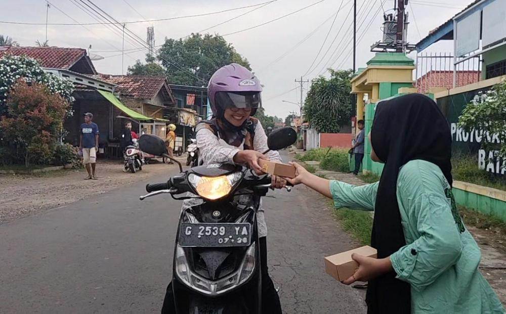 Sisihkan Uang Saku, Siswa Sekolah Dasar di Batang Berlatih Berbagi Takjil