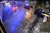 Kota Semarang Dikepung Banjir, Hujan Tak Kunjung Reda