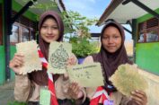 Inovasi Lingkungan, SMPN 2 Tayu Ubah Rumput Liar Jadi Kertas