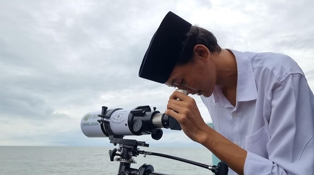 Tertutup Awan Tebal, Hilal Tidak Terlihat dari Pemantauan di Pantai Kartini Jepara