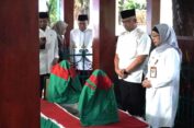 Jelang Hari Jadi Batang, Pj Bupati Ziarah Ke Makam Kyai Mandurorejo