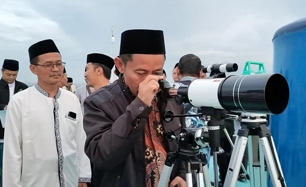 Kualitas Alat Belum Maksimal, Hilal di Batang Sulit Terpantau