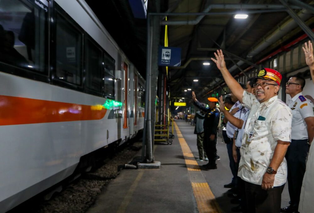Setelah Bus, Pemprov Jateng Berangkatkan 320 Pemudik Balik Rantau Pakai KA