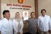 Resmi Buka Pendaftaran Cabup, Mantan Sekda Sragen Ambil Formulir Cabup