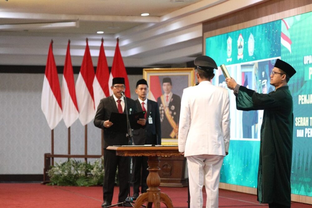 Nana Sudjana Lantik Penjabat Bupati Banjarnegara