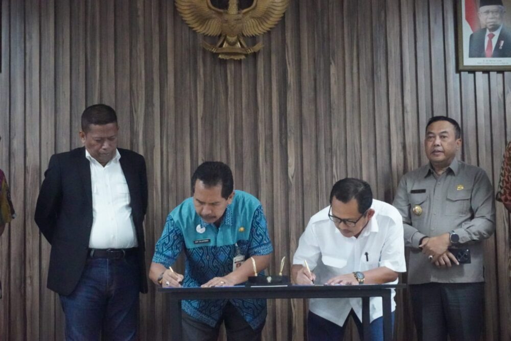 Entaskan Kemiskinan Ekstrem, Pemkab Jepara Teken Kerjasama dengan Undip