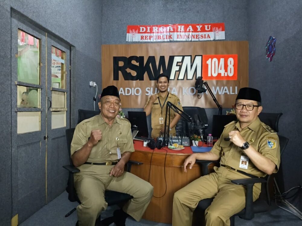 Pertahankan Tradisi dengan Menguri-Uri Budaya