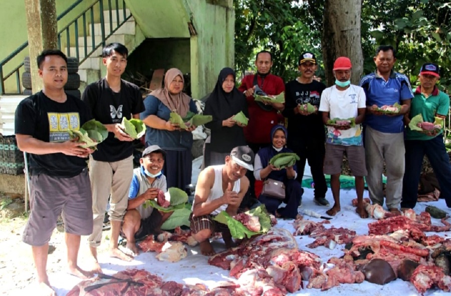 Panitia Diimbau Tidak Gunakan Kantong Plastik untuk Bungkus Daging Kurban