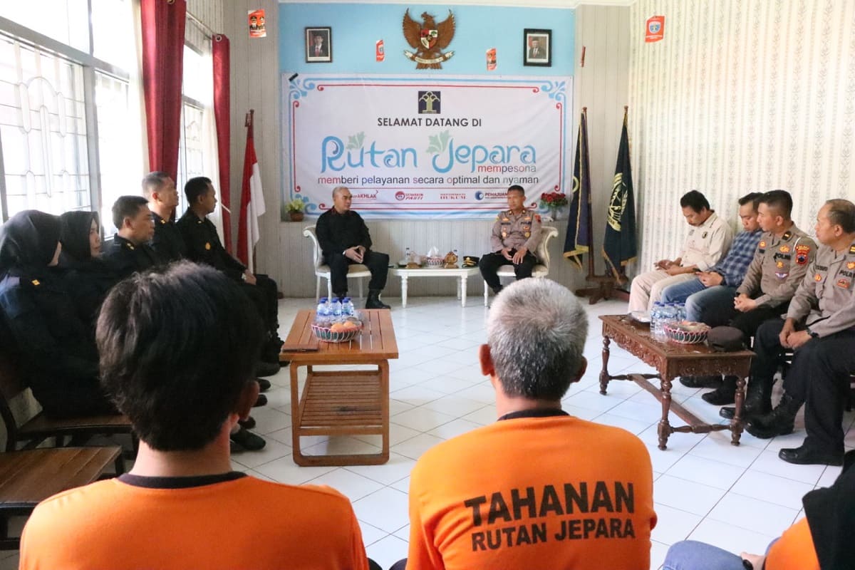 Tingkatkan Sinergitas, Polres Jepara Kunjungi Rutan Kelas IIB Jepara