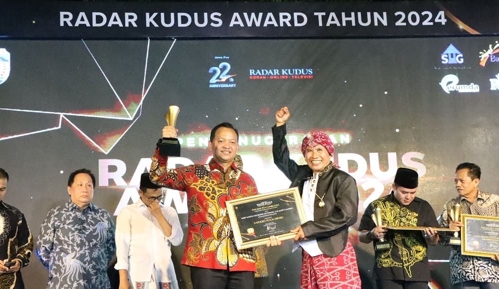 Peduli Kaum Rentan, Kapolres Jepara Dapat Penghargaan Radar Kudus Awards 2024