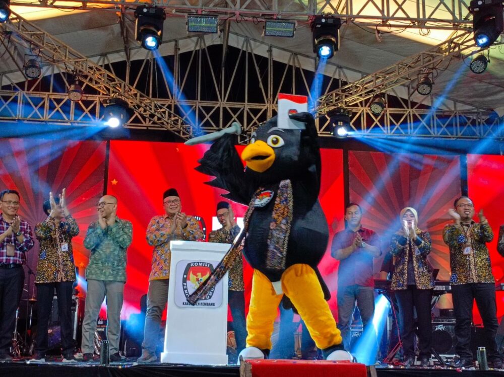Elang Hitam Jadi Maskot Pilkada Rembang