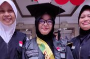 Petugas Haji Asal Rembang Wisuda Pascasarjana Disela Bertugas di Tanah Suci