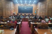 Pedagang Alun-alun Kembang Joyo Pati Wadul ke Dewan
