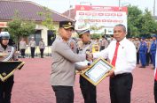 Kapolres Jepara Berikan Penghargaan Personel Berprestasi, Ini Daftarnya
