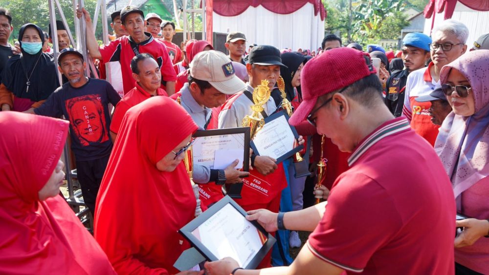 Tingkatkan Pelayanan, Bupati Purbalingga Dorong Kader Posyandu Jemput Bola