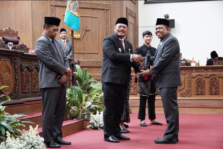 Kastomo Anak Petani yang Mengukir Takdir, Kini Dilantik Jadi Anggota Dewan