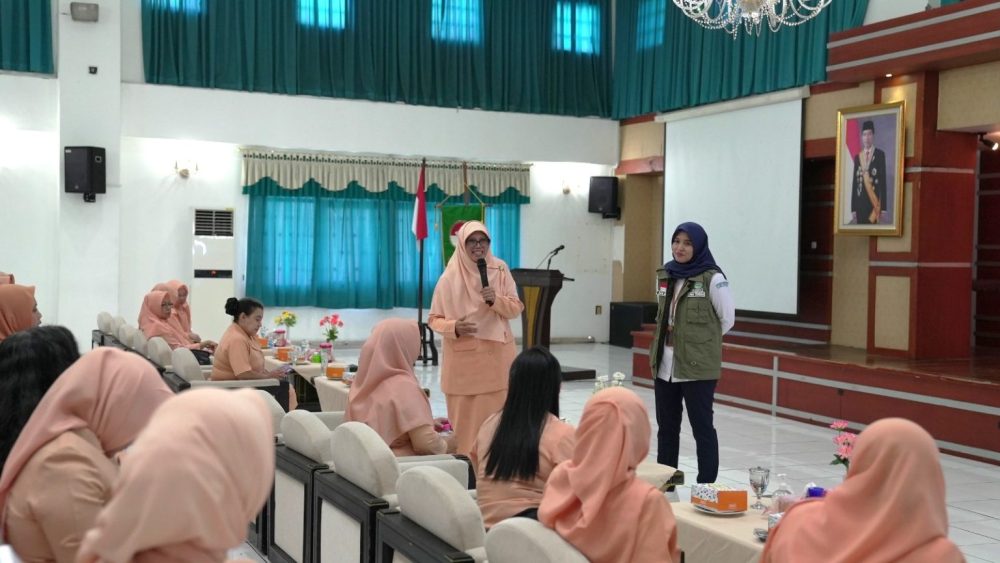 Peduli Lingkungan, DWP Provinsi Jateng Diajak untuk Hemat Listrik Hingga Pilah Sampah