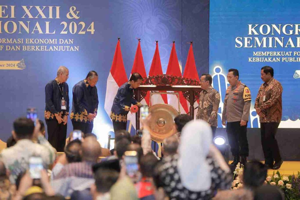 Pj Gubernur Dorong Pertumbuhan Ekonomi Jateng Sejalan dengan Nasional