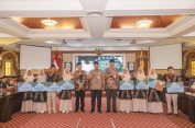 Nana Serahkan Tali Asih Peserta MTQ Nasional Asal Jateng Senilai Rp190 Juta