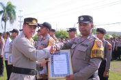 Polres Klaten Gelar Upacara Kenaikan Pangkat Pengabdian Hingga Pemberian Penghargaan