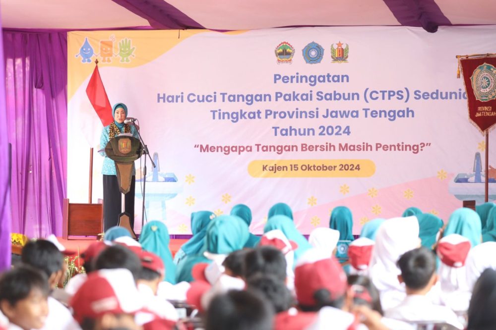 Keseruan Shinta Nana Peringati Hari CTPS Bersama Ratusan Anak SD di Pekalongan