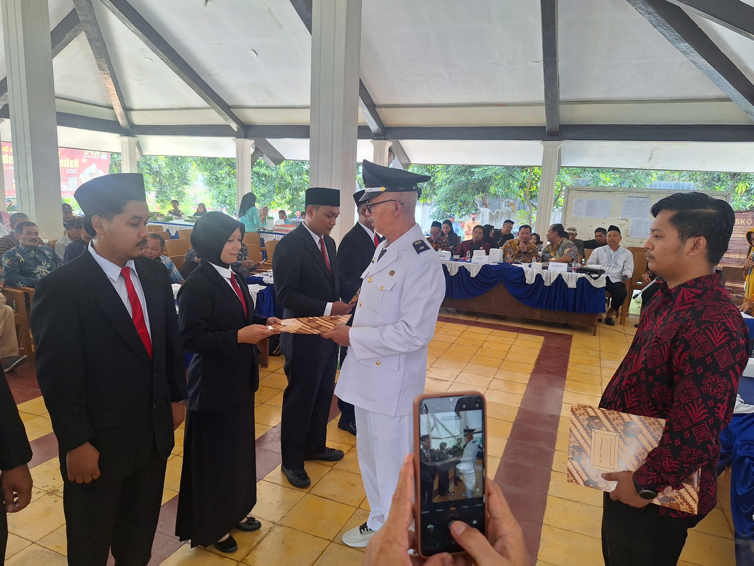 Enam Perangkat Desa Baru Dilantik di Muktiharjo: Siap Tingkatkan Pelayanan Publik