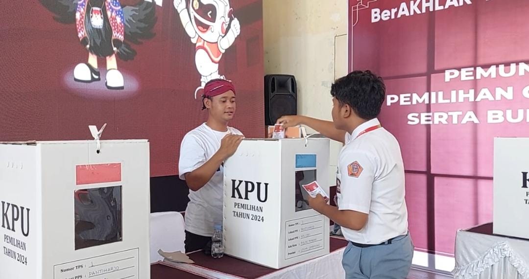 Pemilih Pemula Diimbau Pahami Visi dan Misi Pasangan Calon di Pilkada Rembang