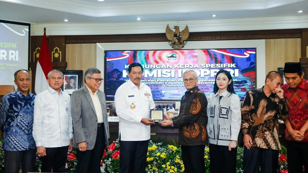 Pj Gubernur Pastikan Petugas Adhoc Pilkada di Jateng Terdaftar BPJS Ketenagakerjaan