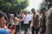 Warga Semarang Antusias Sambut Wapres dan Pj Gubernur Jateng