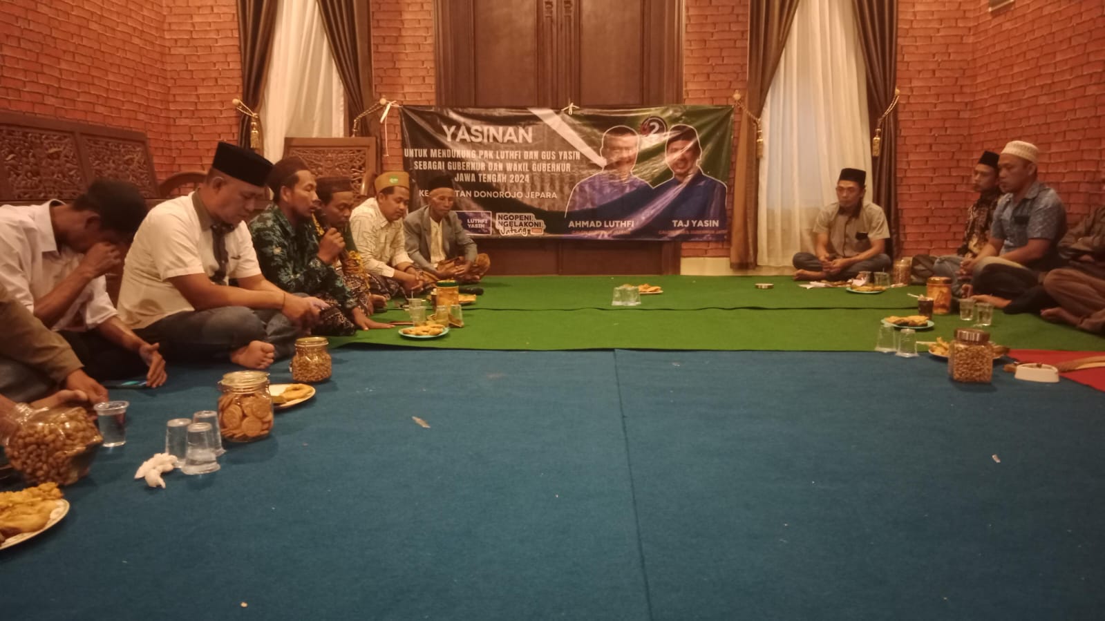 Relawan Panjatkan Doa Khusus untuk Pasangan Lutfi-Yasin di Pilkada 2024