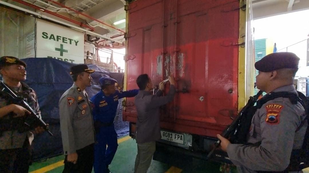 KPU Jepara Mulai Distribusikan Logistik Pilkada ke Pulau Karimunjawa