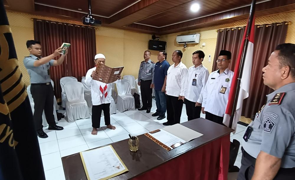 Napiter Lapas Kelas IIB Batang Suprayitno Kembali ke Pangkuan NKRI