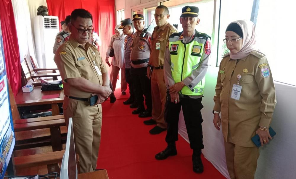Pastikan Keamanan Pemudik, Pj Bupati Batang Tinjau Pos Pengamanan