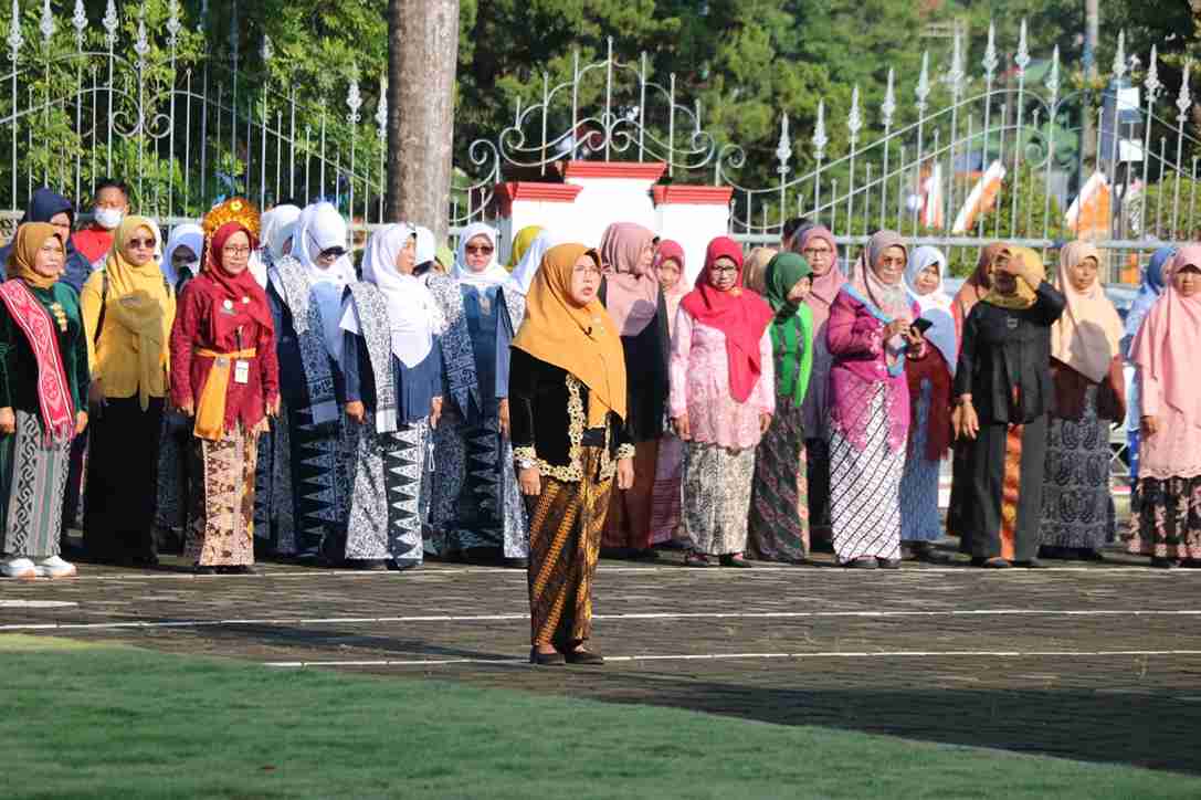 Pentingnya Peran Perempuan dalam Pembangunan