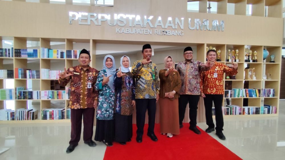 Siap untuk Wisata Literasi, Bupati Rembang Resmikan Gedung Perpustakan