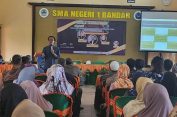 Dukung Kesuksesan Anak, SMAN 1 Bandar Gelar Workshop Parenting