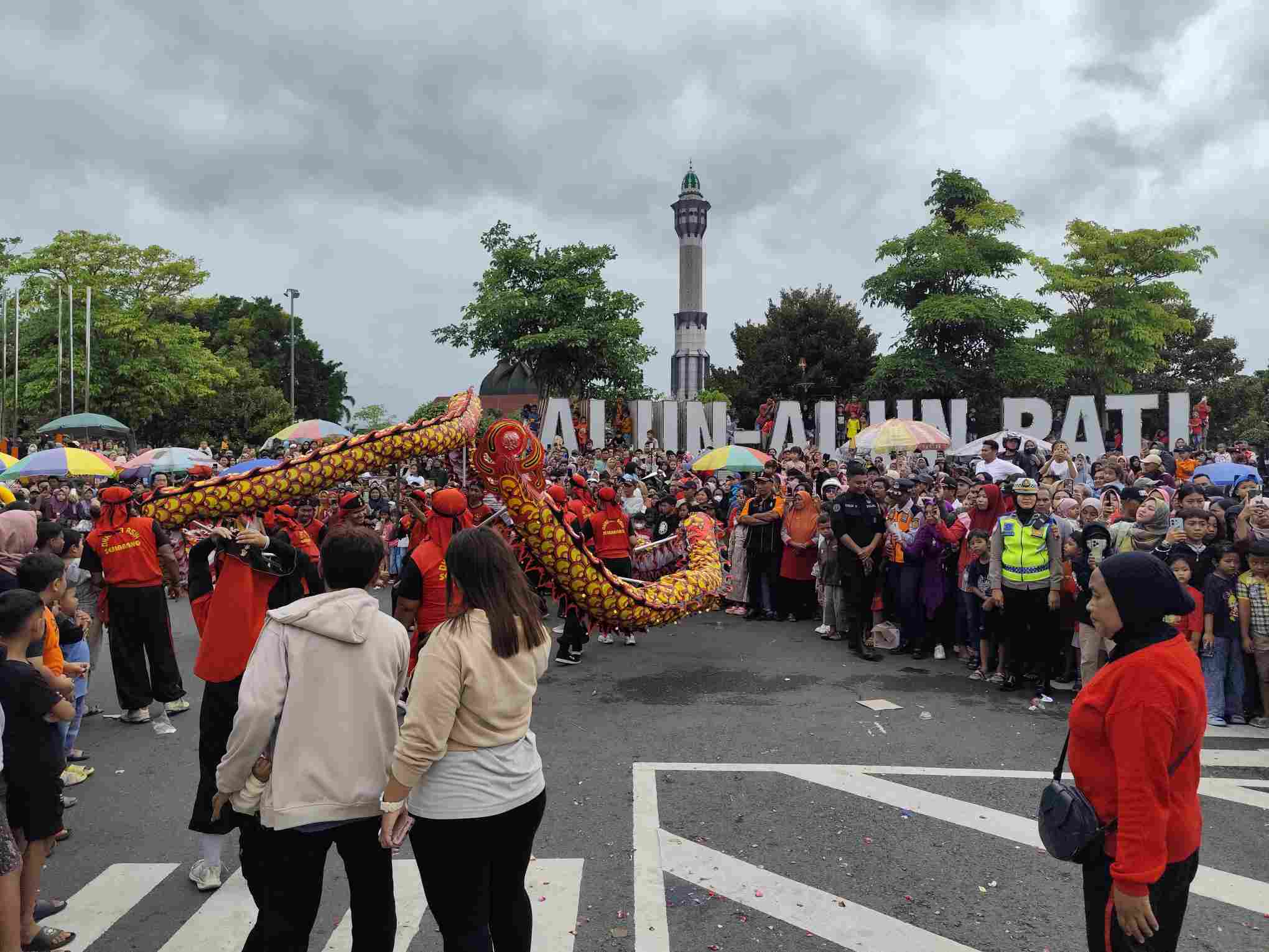 Ribuan Warga Pati Antusias Lihat Kirab Budaya Imlek 2576