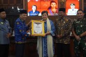 Ratu Kalinyamat Jadi Pahlawan Nasional, Pj Bupati Berikan Penghargaan kepada Lestari Moerdijat