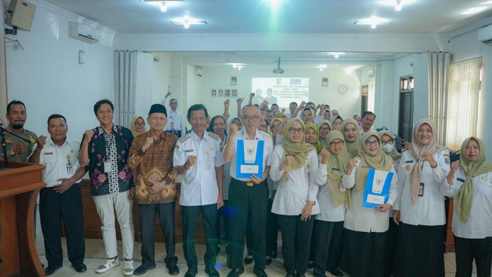 Serahkan SK Purna Tugas, Bupati Demak Apresiasi Pengabdian Pegawai