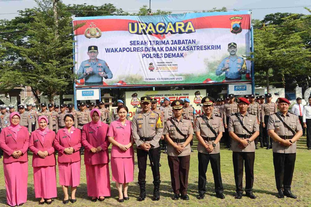 Kapolres Demak Pimpin Sertijab Wakapolres dan Kasat Reskrim