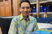 Sarung Batik dan Semangat Tri Sakti Bung Karno
